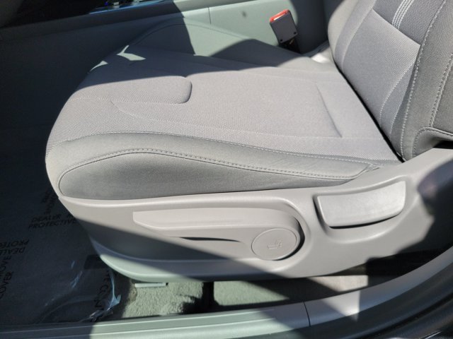 2026 Hyundai Elantra SE - Photo 14