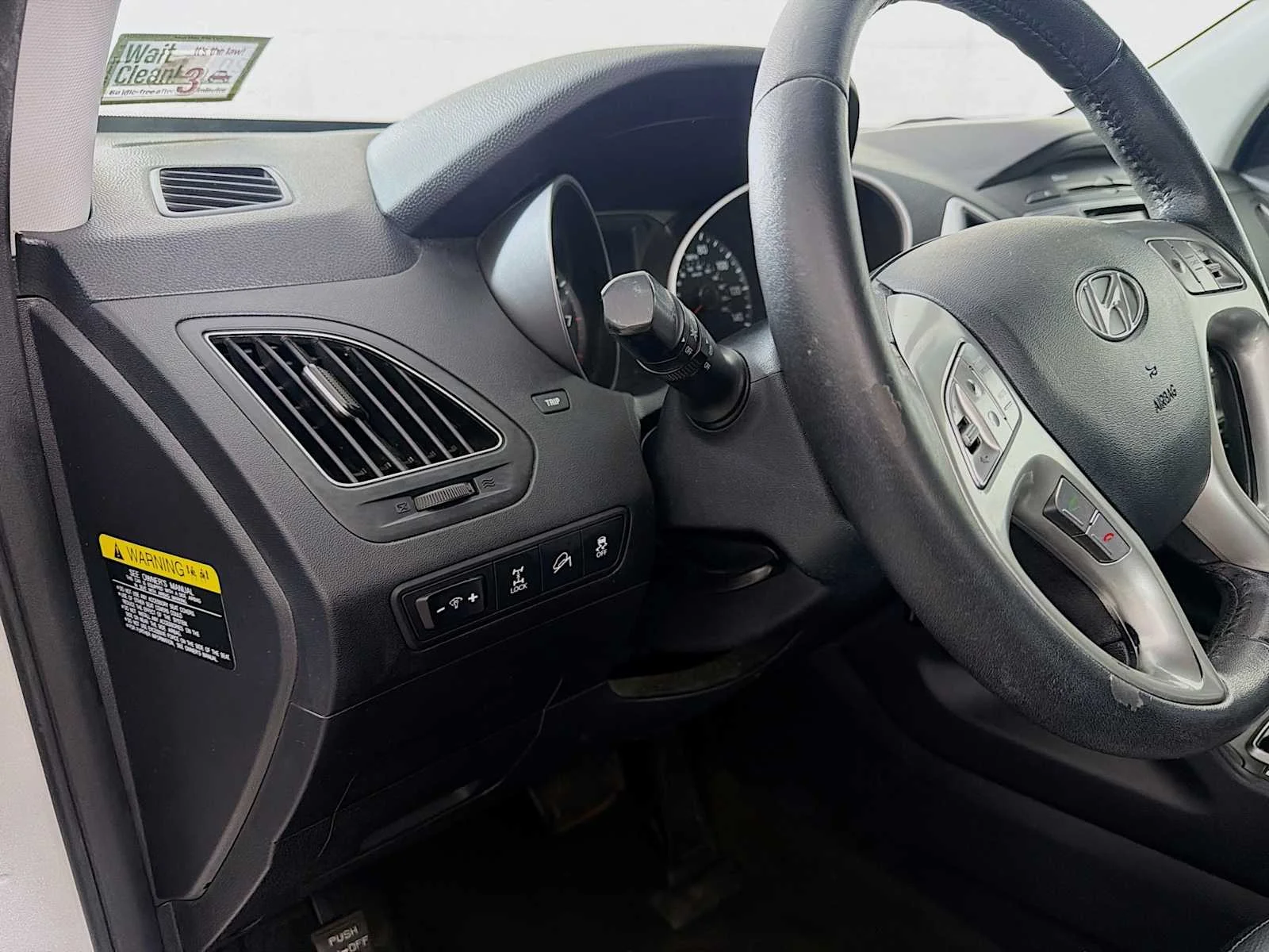 Used 2012 Diamond Silver Hyundai Limited PZEV image 8