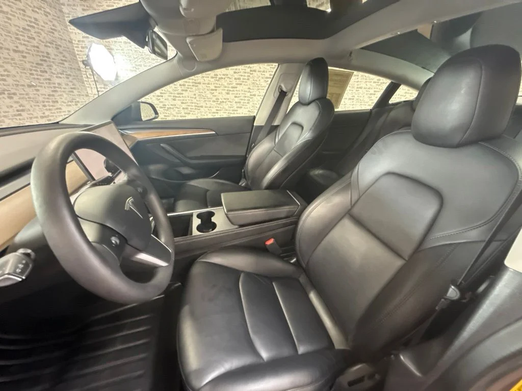 Used 2022 Midnight Silver Metallic Tesla Long Range image 21
