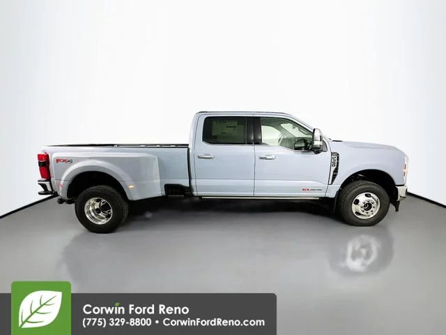 New 2026 Glacier Gray Metallic Tri-Coat Ford Lariat image 8