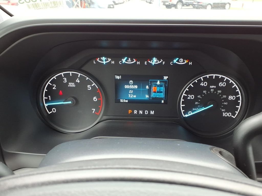 New 2027 Oxford White Ford F-250® XLT image 10