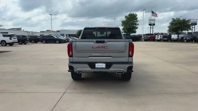 2026 GMC Sierra 1500 Denali - Photo 7