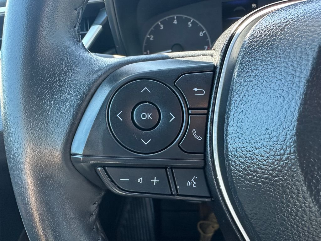 Used 2025 Ice Toyota SE image 20