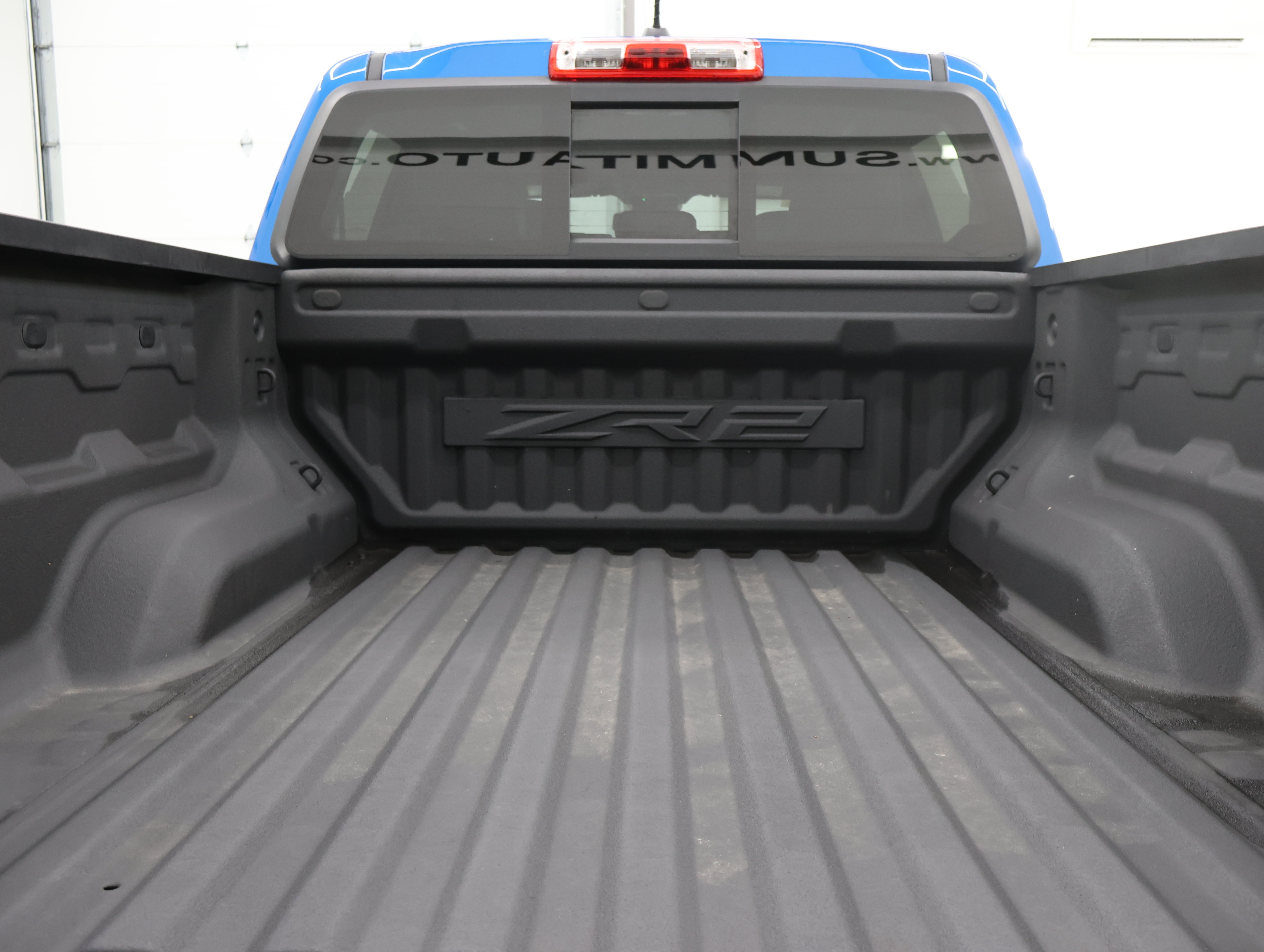Used 2023 Glacier Blue Metallic Chevrolet 4x4 Crew Cab ZR2: CREW-SHORT-ZR2 CONVENIENCE III-HEATED SEATS-4WD-1 OWNER image 30