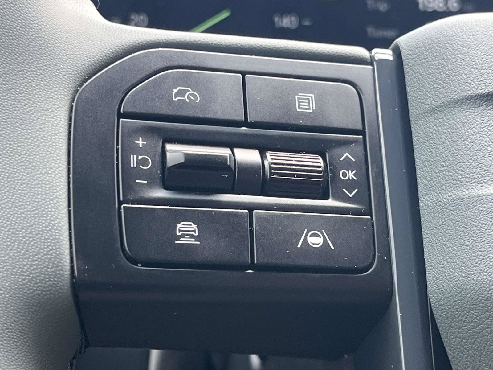 New 2027 Glacial White Pearl Kia SX image 28