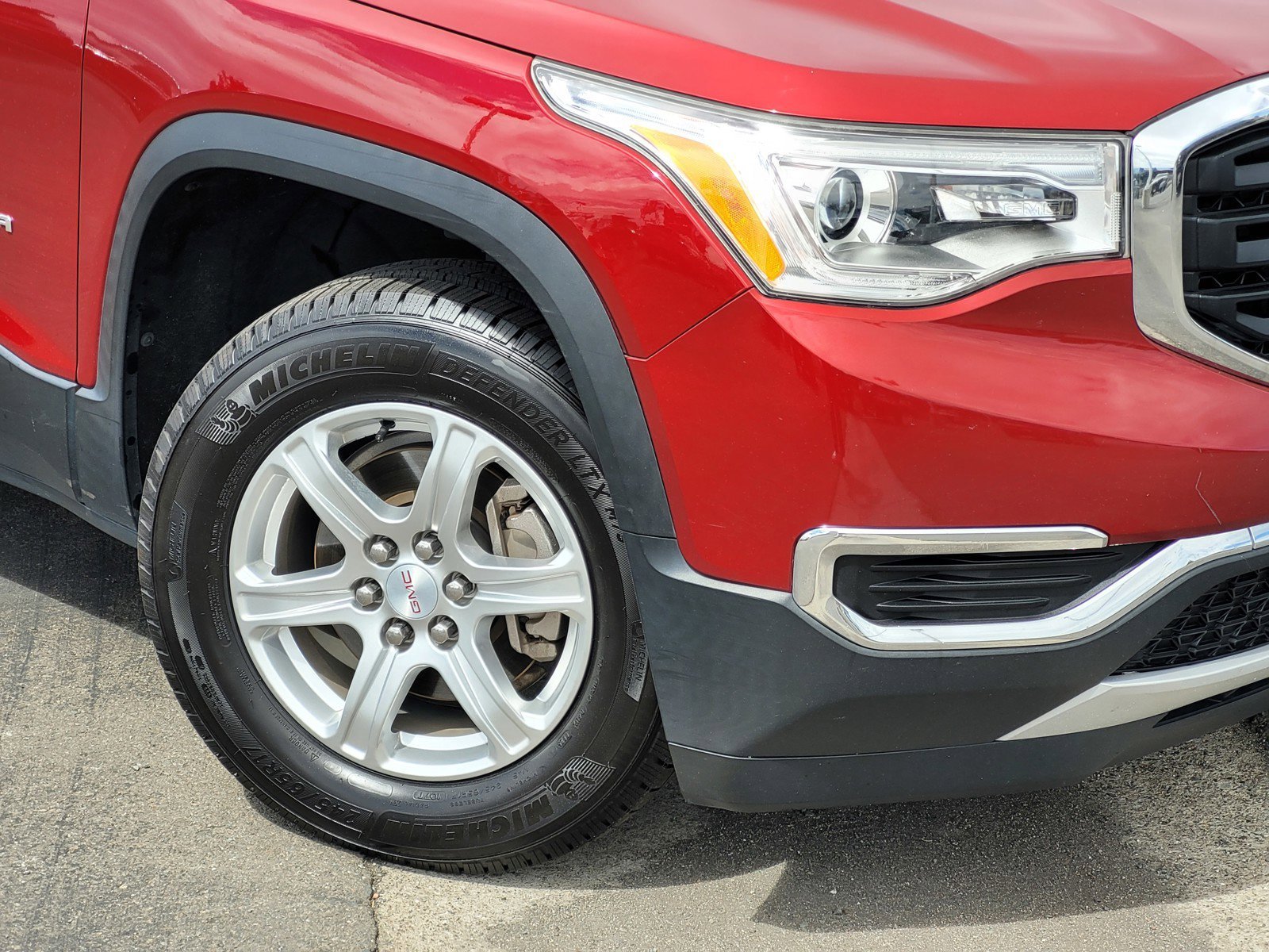 Used 2019 Red Quartz Tintcoat GMC SLE image 9