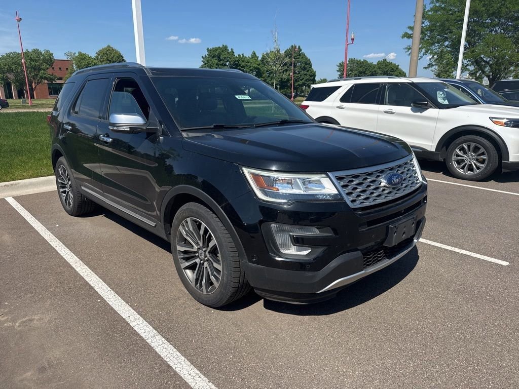 Used 2017 Black Ford Platinum image 3