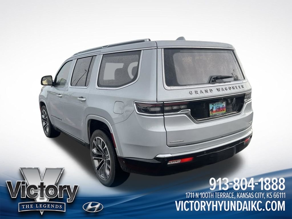 Used 2022 Silver Jeep Series III image 3