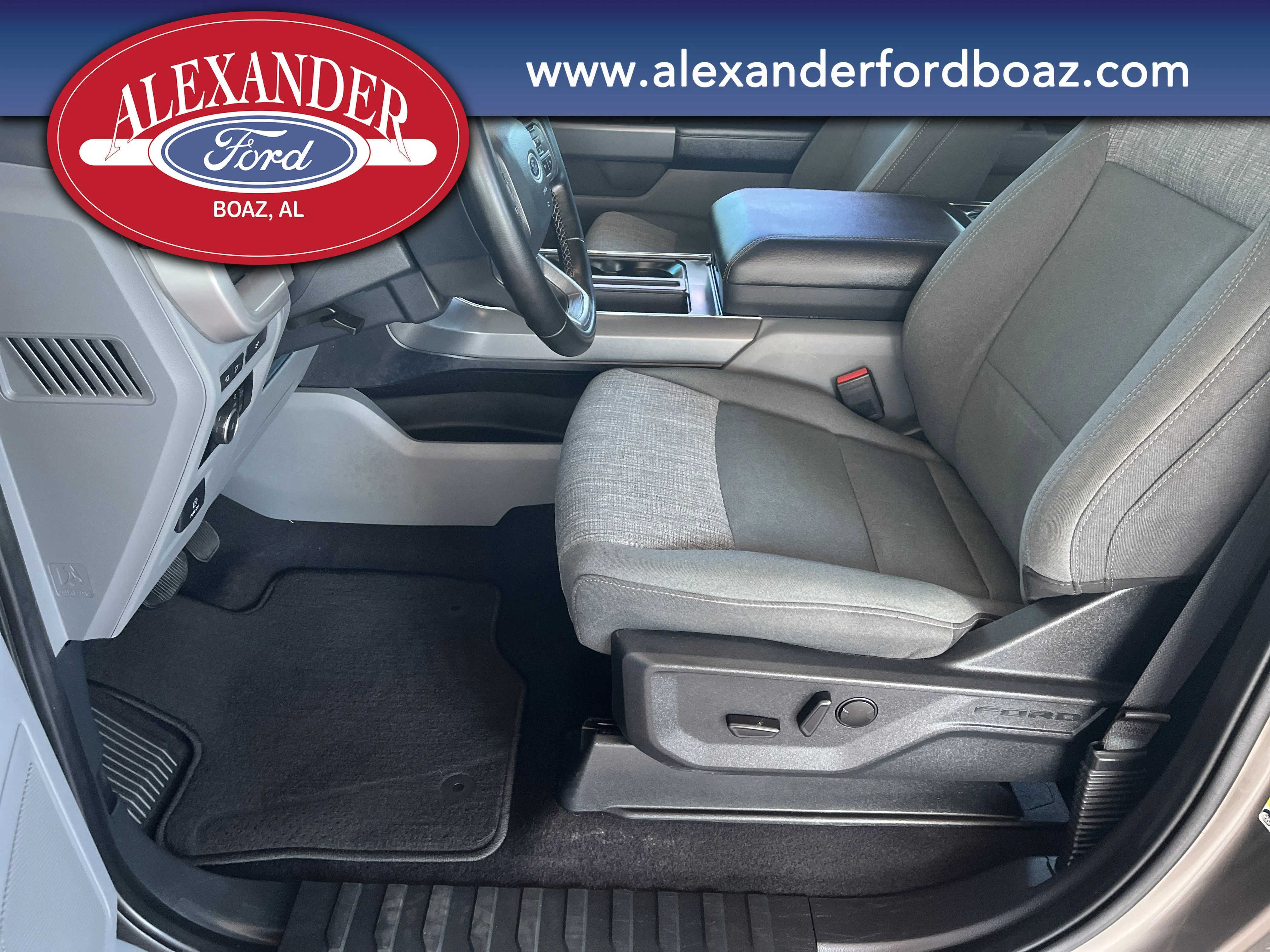 Used 2023 Gray Ford XLT image 12