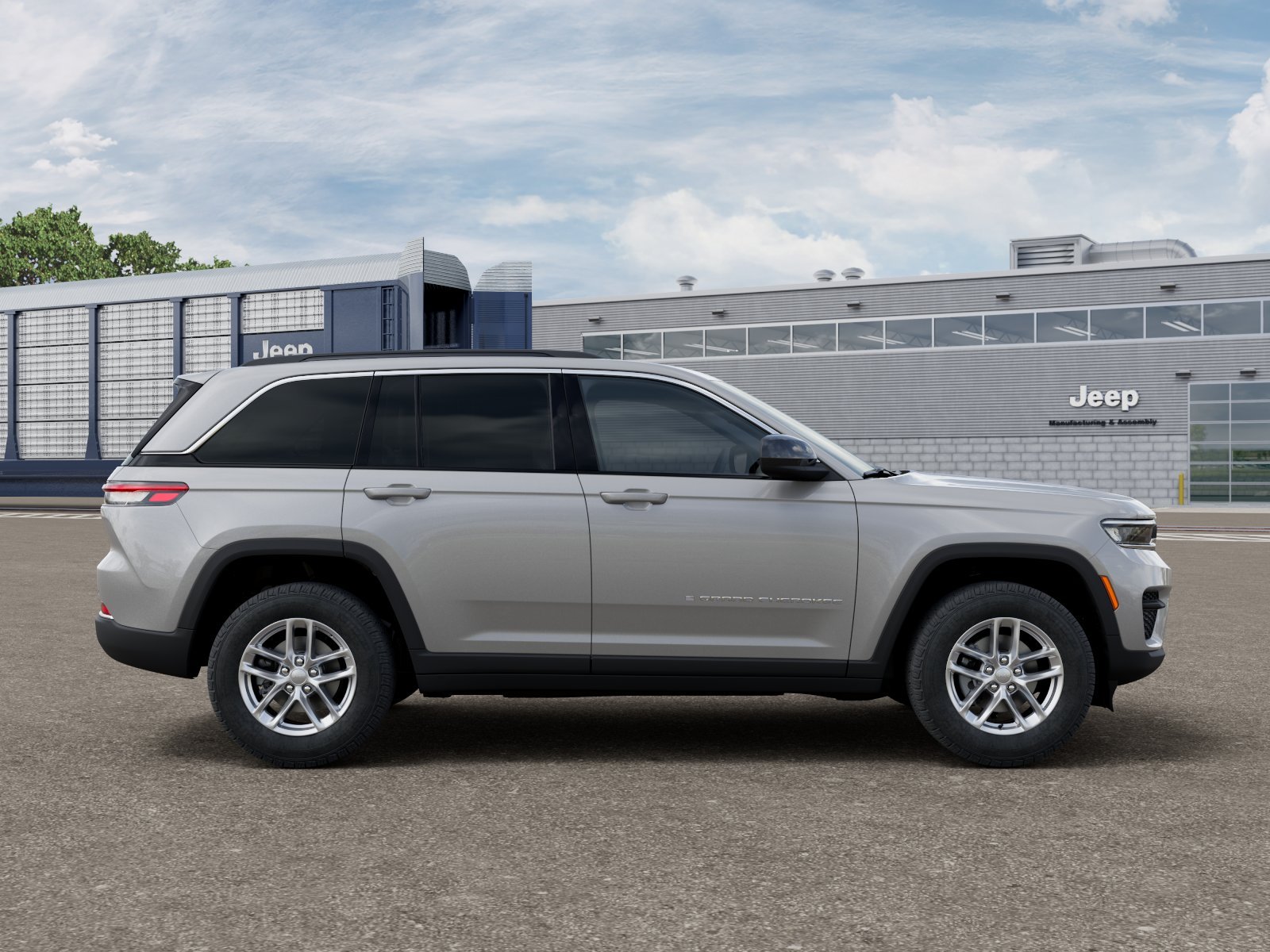 New 2026 Silver Zynith Exterior Paint Jeep Laredo image 12