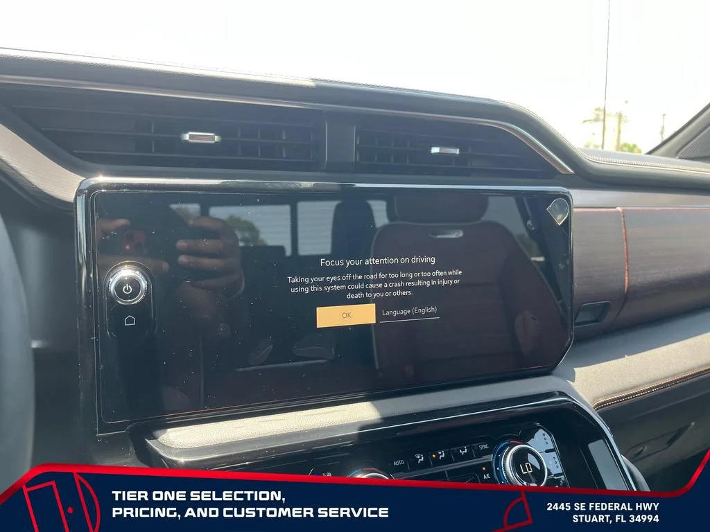New 2026 Glacier White Tricoat GMC Denali Ultimate image 30