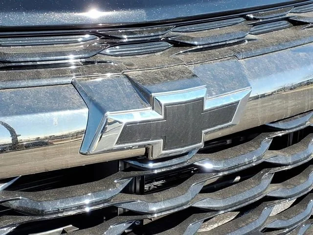 New 2026 Mosaic Black Metallic Chevrolet RS image 23
