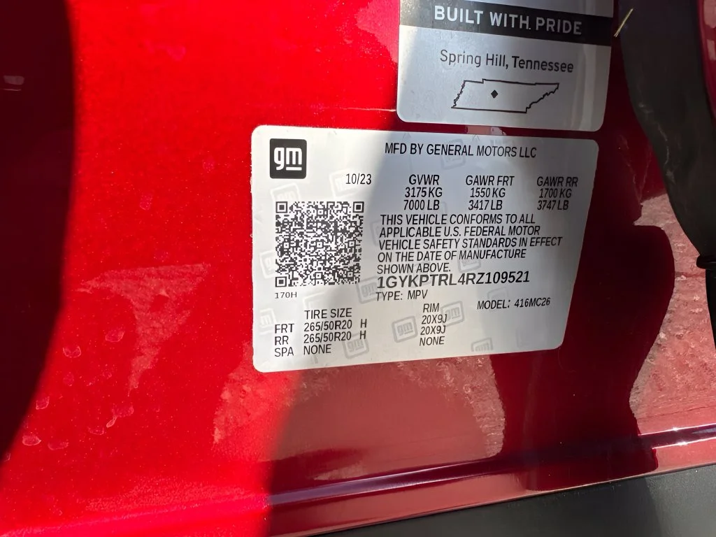 Used 2024 Red Cadillac Sport image 31