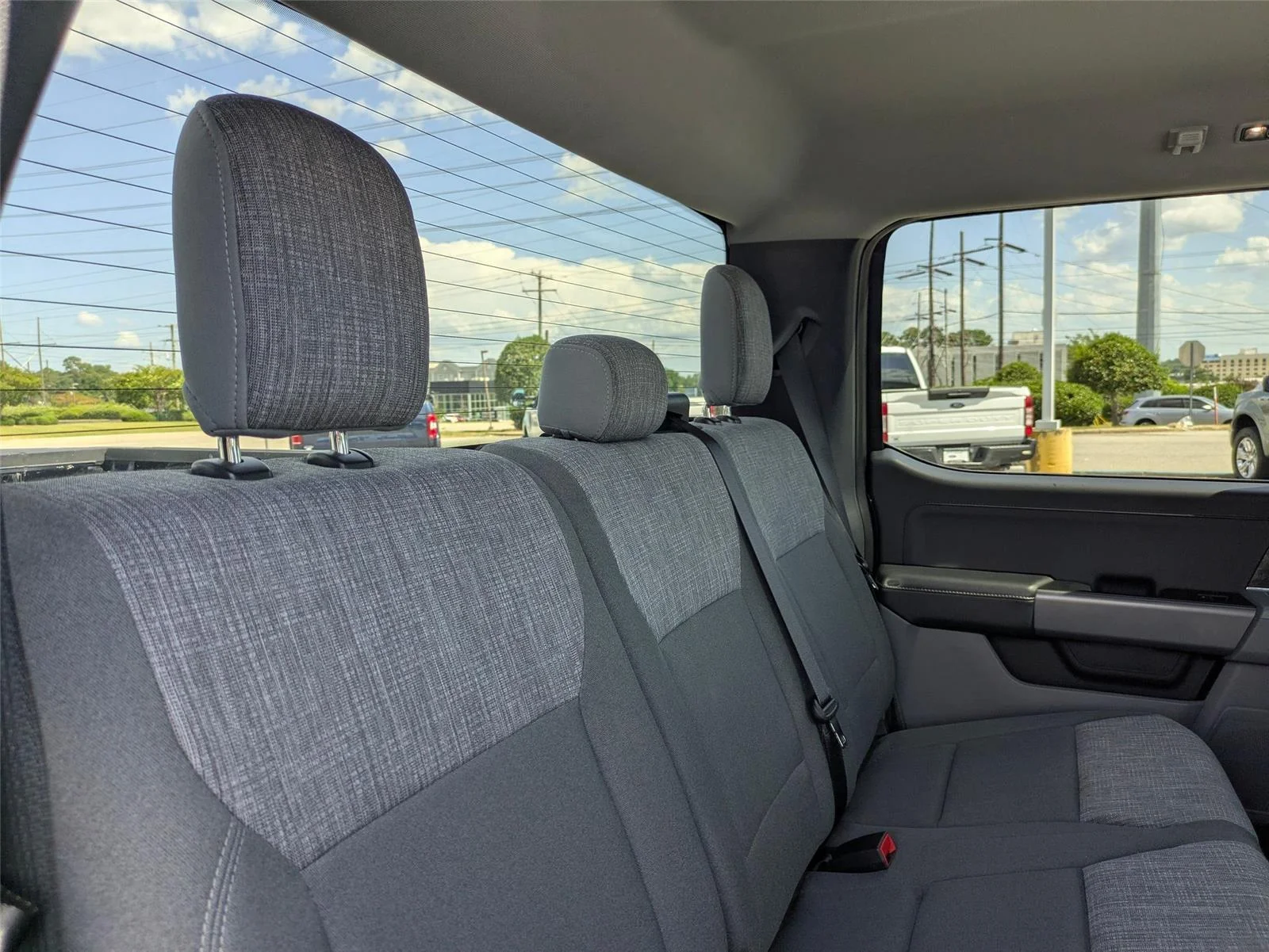 Used 2023 Antimatter Blue Metallic Ford XLT image 31