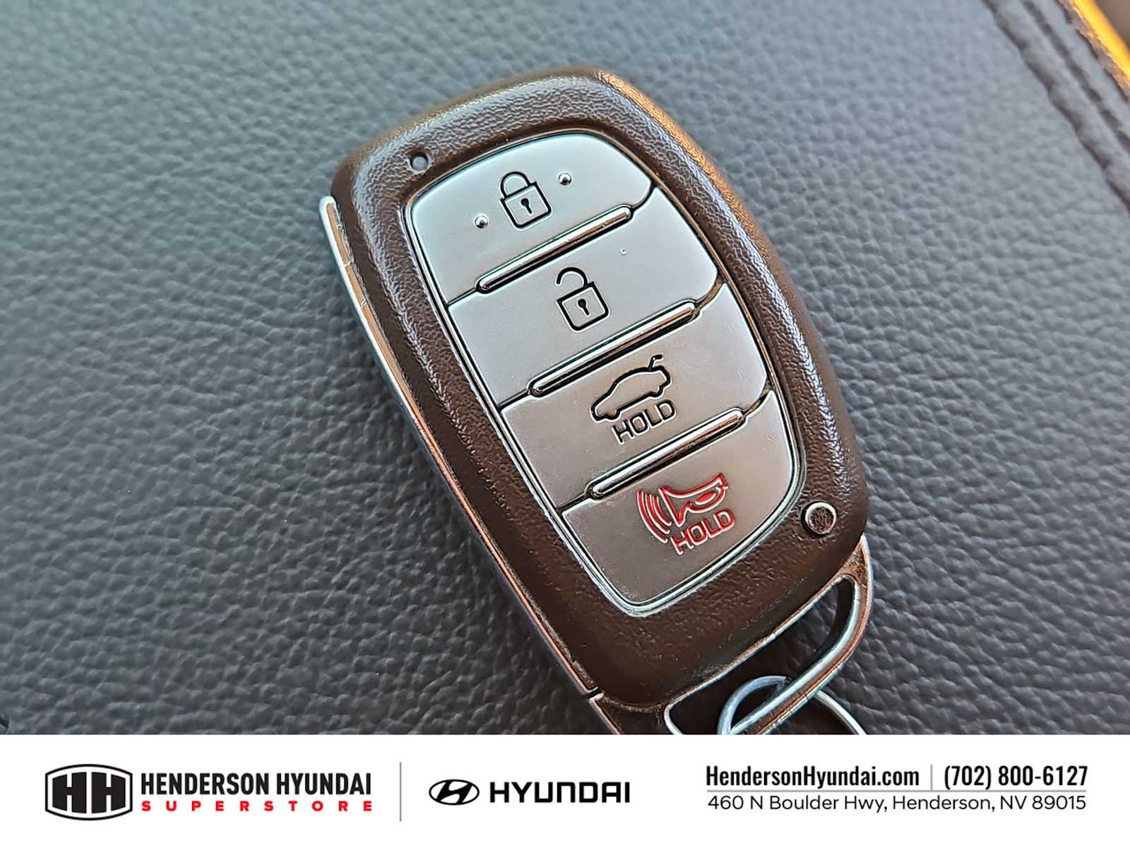 Certified Used 2017 Quartz White Pearl Hyundai Limited image 32