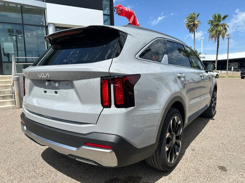 New 2026 Gray Kia EX image 4