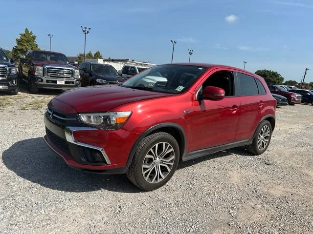 Used 2018 Red Mitsubishi 2.0 ES image 5