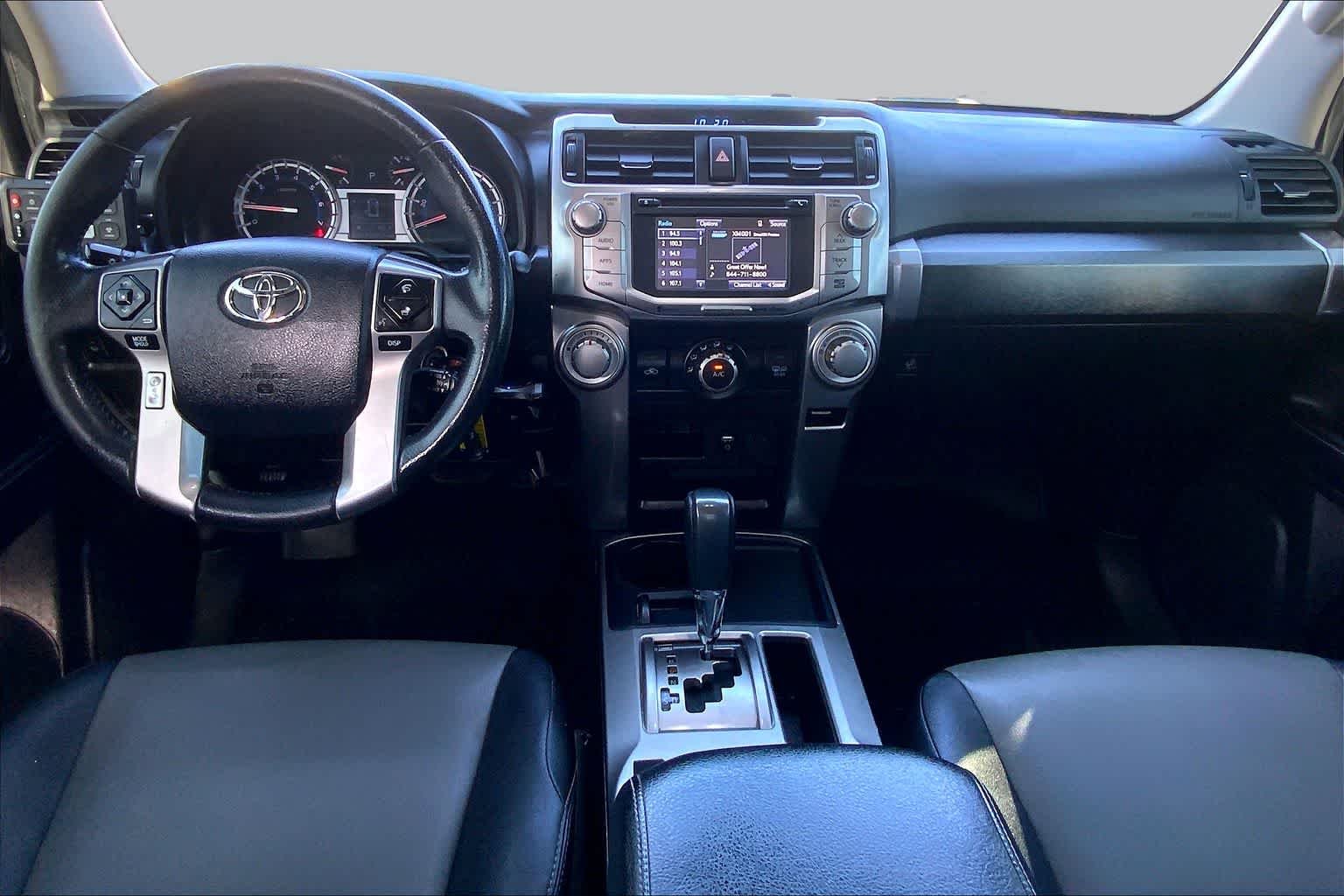 Used 2018 Nautical Blue Metallic Toyota SR5 Premium image 16