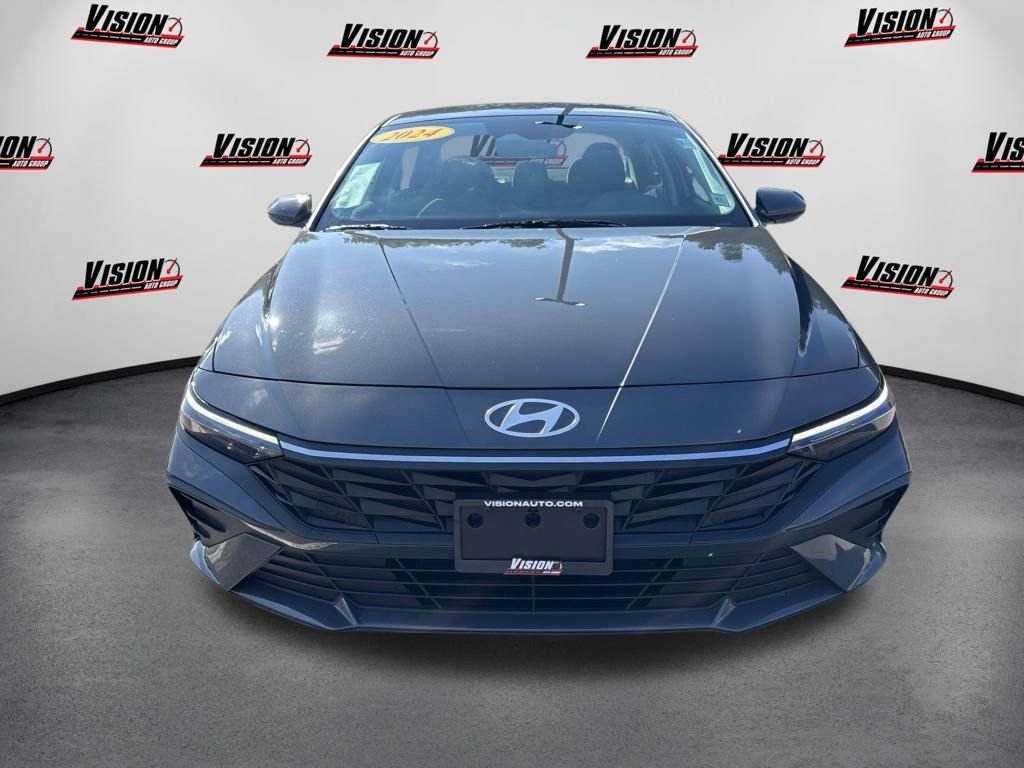 Certified Used 2024 Gray Hyundai SEL image 2
