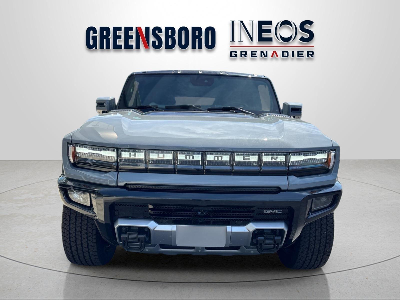 Used 2025 Interstellar White GMC 2X image 8