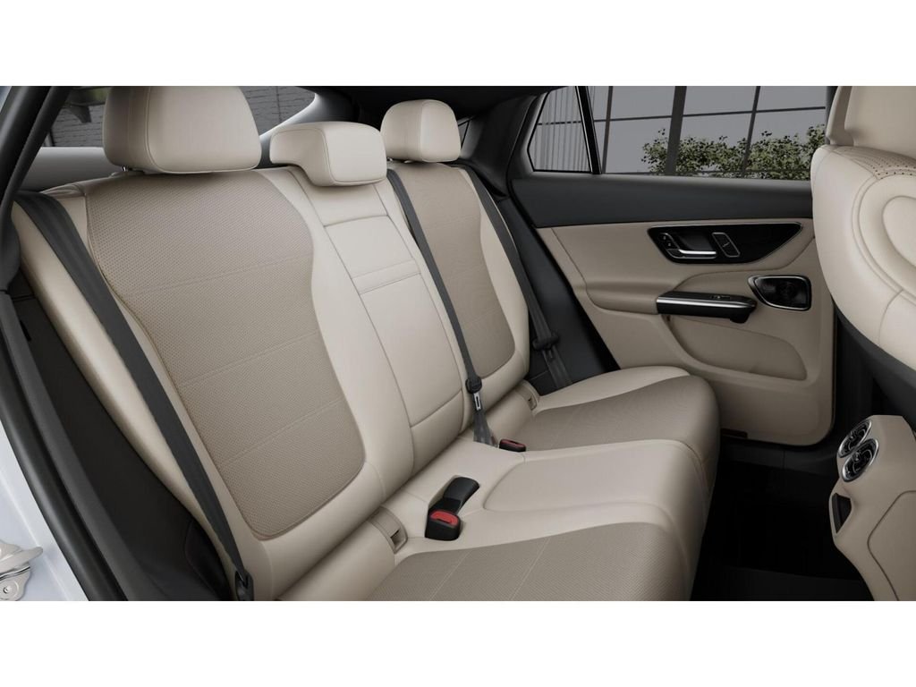New 2027 Polar White Mercedes-Benz GLC 300 4MATIC® image 5