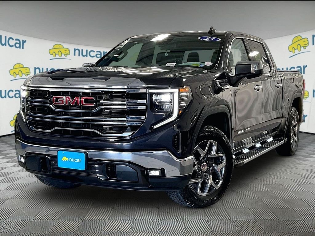 Used 2023 Silver GMC SLT image 3