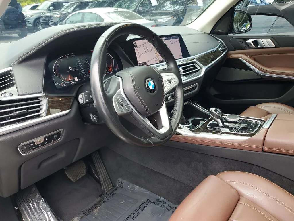 Used 2020 Black BMW xDrive40i image 23