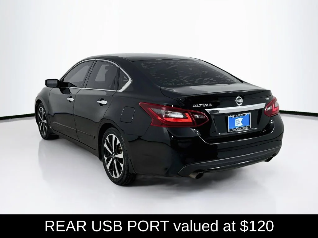 Used 2018 Super Black Clearcoat Nissan 2.5 SR image 6