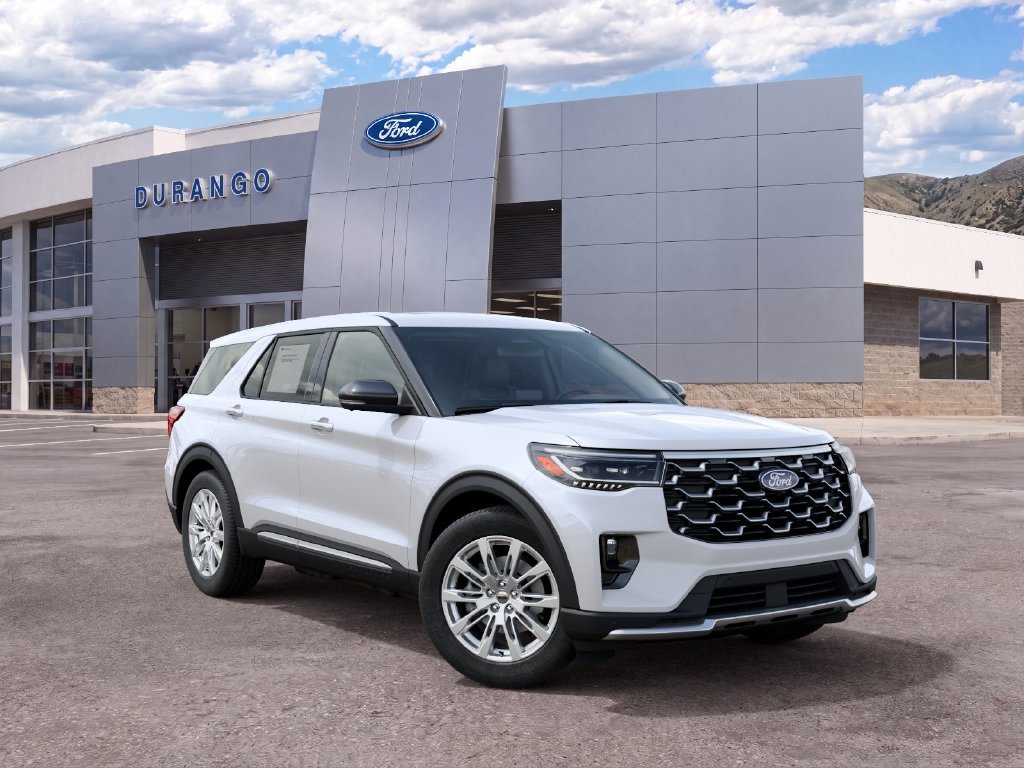 New 2027 Star White Metallic Tri-Coat Ford Platinum™ image 4