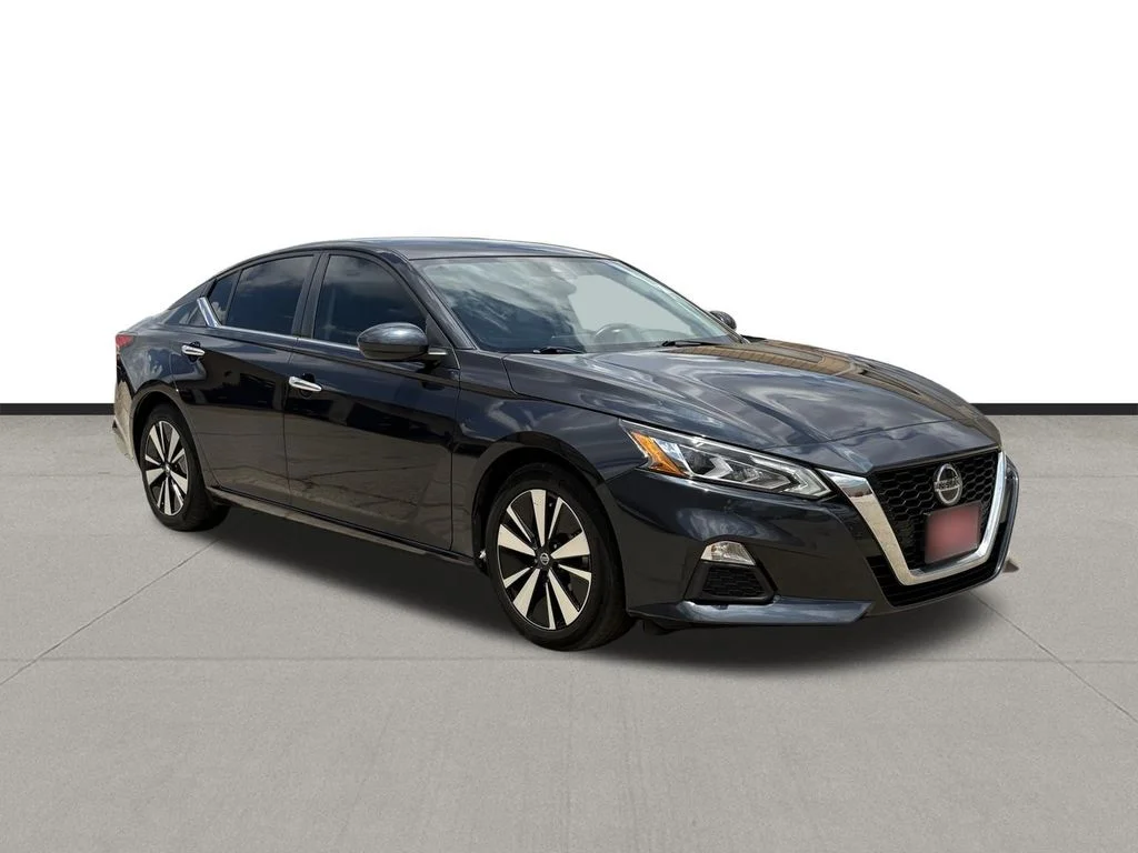 Used 2022 Storm Blue Metallic Nissan 2.5 SV image 3
