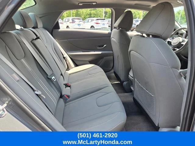 Used 2025 Gray Hyundai SEL Convenience image 17