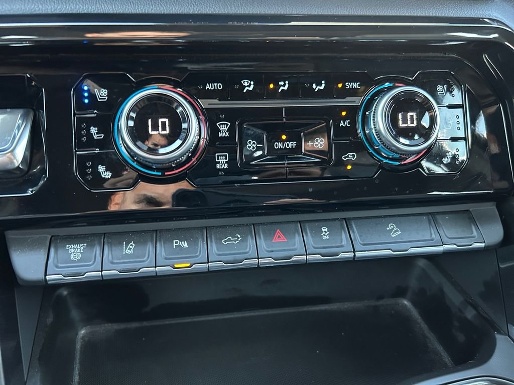 Used 2024 Silver GMC AT4 image 30