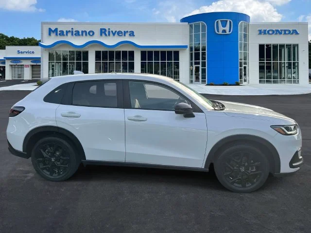 Certified Used 2025 Platinum White Pearl Honda Sport image 4