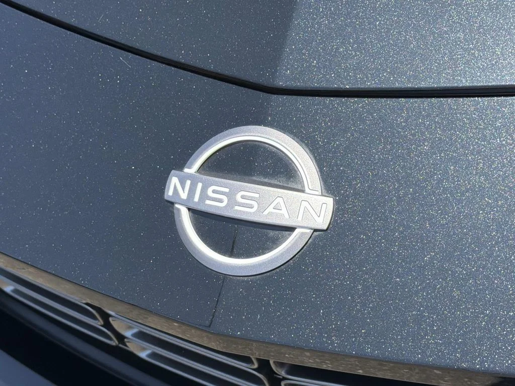Used 2025 Black Diamond Pearl Nissan Performance image 24