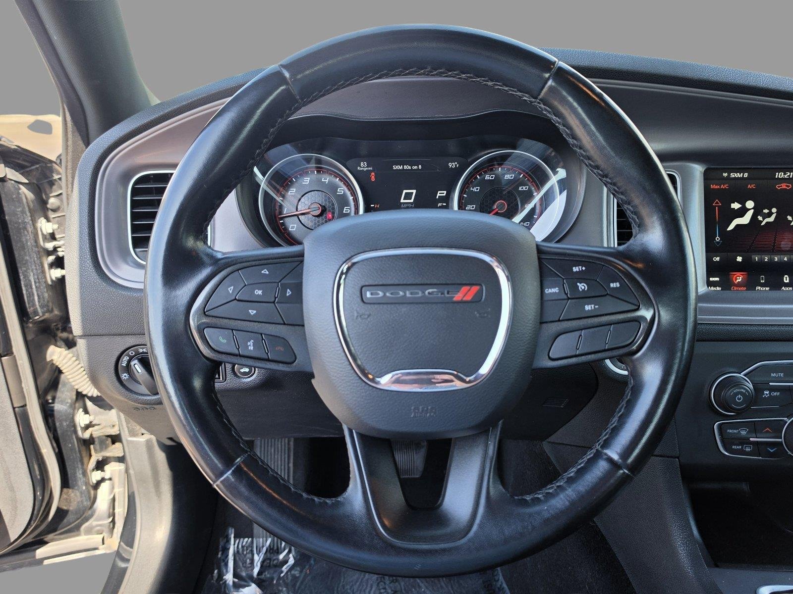 Used 2023  Dodge SXT image 26