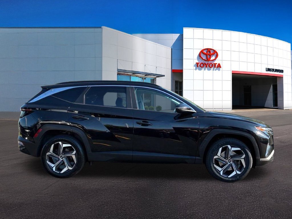 Used 2024 Black Hyundai SEL image 9