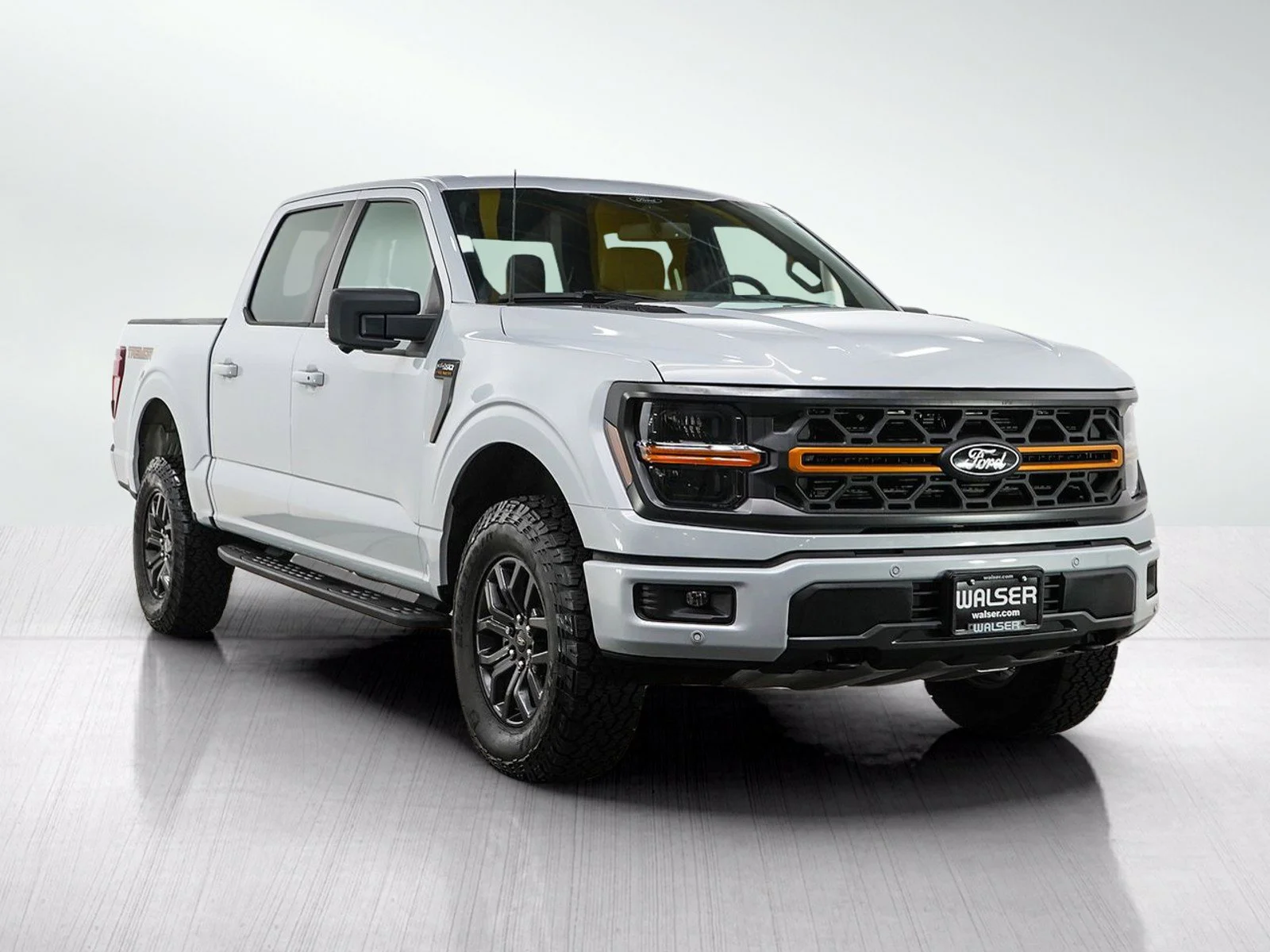 Used 2025 Space White Metallic Ford Tremor image 7