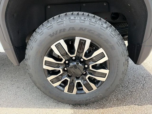 New 2026 White GMC Denali Ultimate image 25
