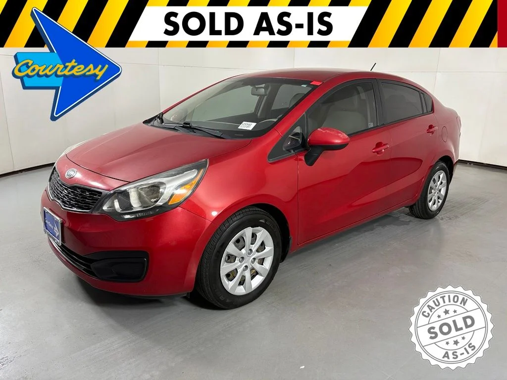 Certified Used 2013 Signal Red Kia LX image 4