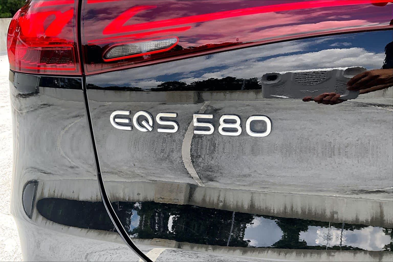Certified Used 2023 Obsidian Black Metallic Mercedes-Benz EQS 580 image 30