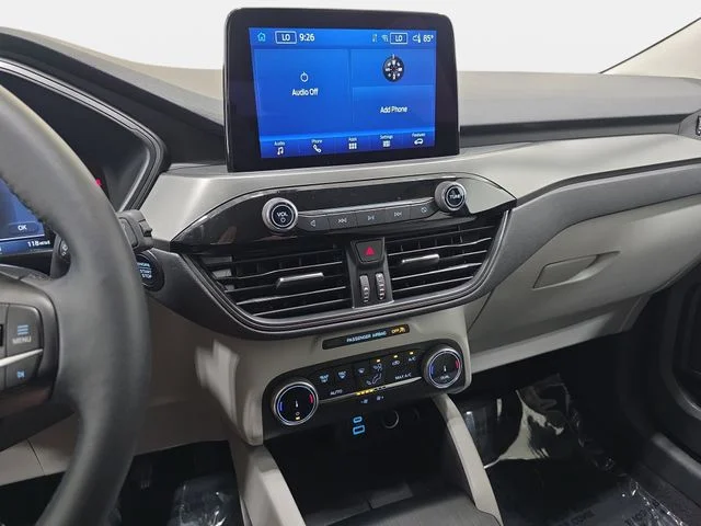 Used 2023 White Ford Active image 17