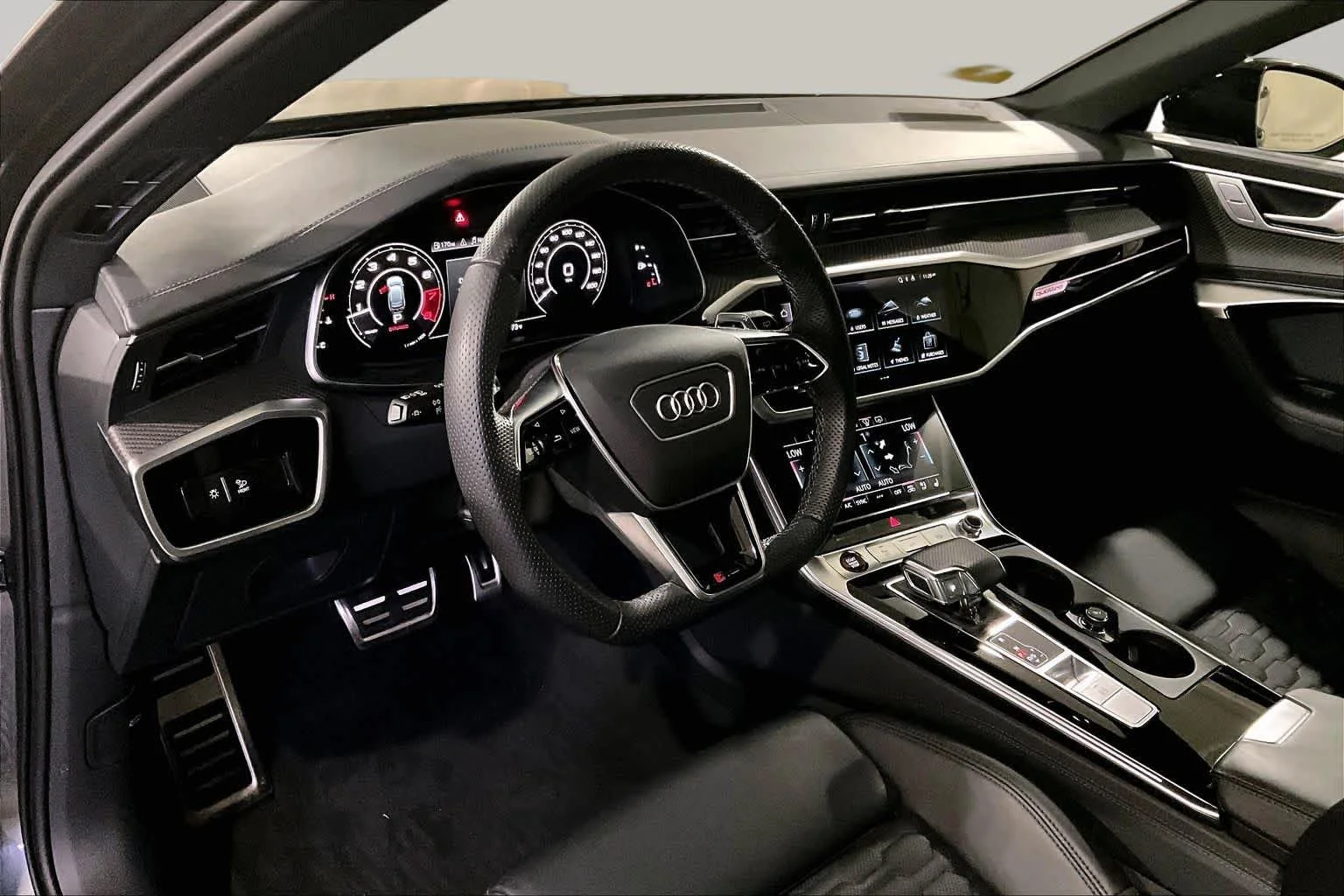 Used 2023  Audi  image 17