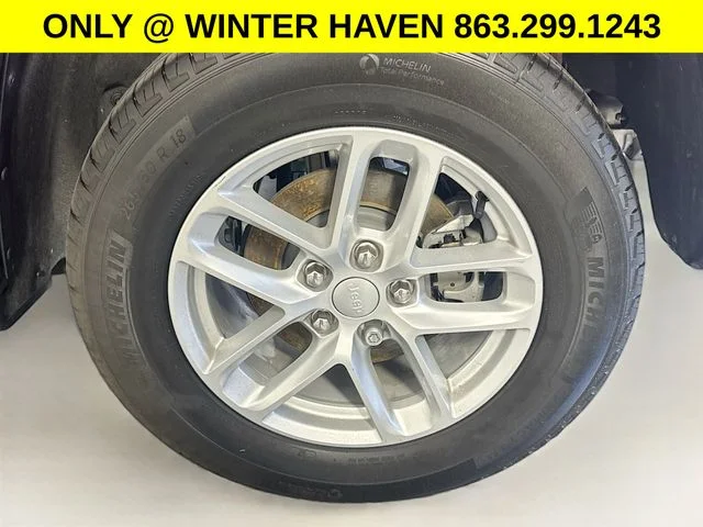 Used 2023 Red Jeep Laredo X image 29