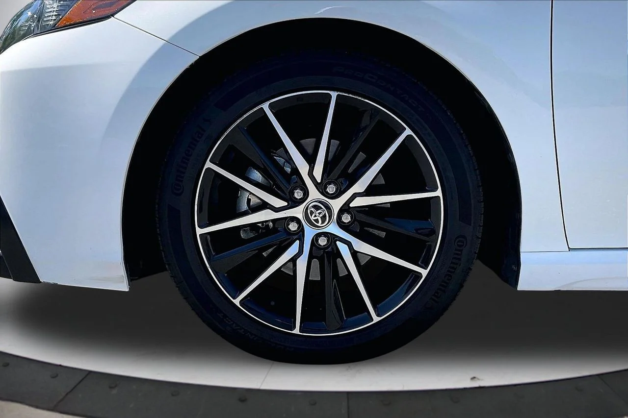 Used 2024 White Toyota SE image 33