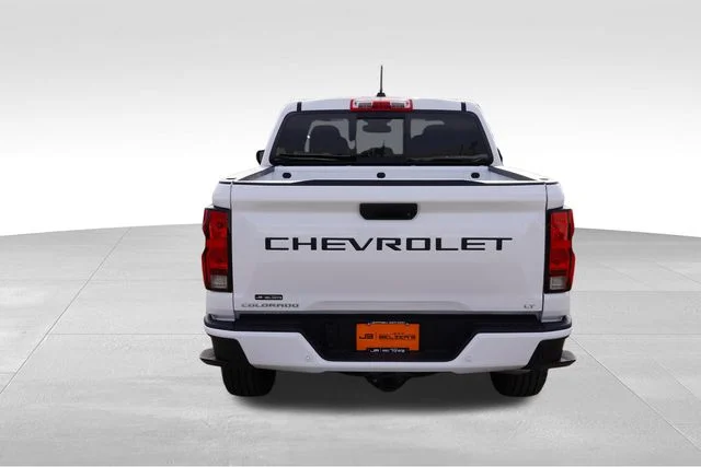 2024 Chevrolet Colorado LT - Photo 6