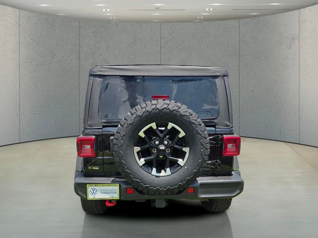 Used 2025 Black Jeep Rubicon image 4