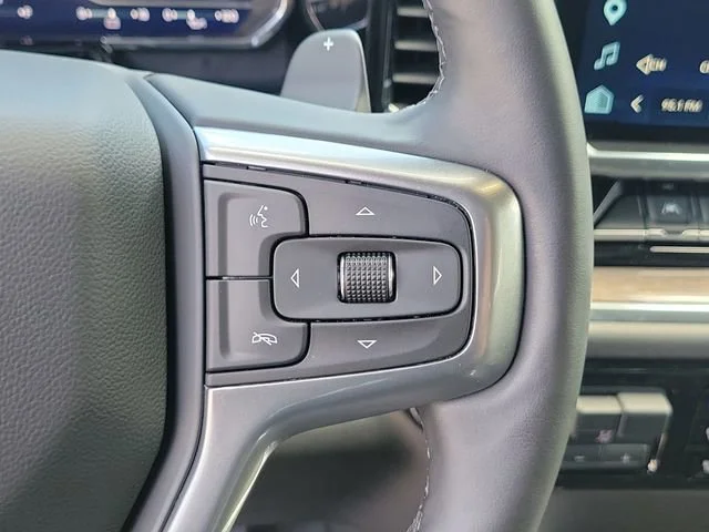 2025 Chevrolet Silverado 1500 LTZ - Photo 29