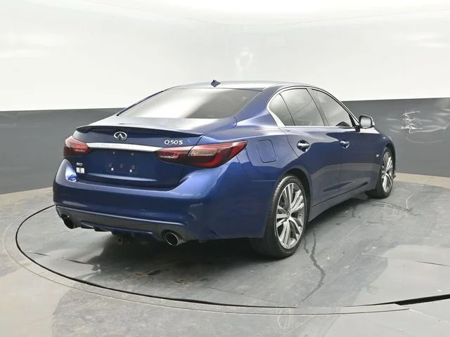 Certified Used 2019 Blue INFINITI 3.0t LUXE image 20