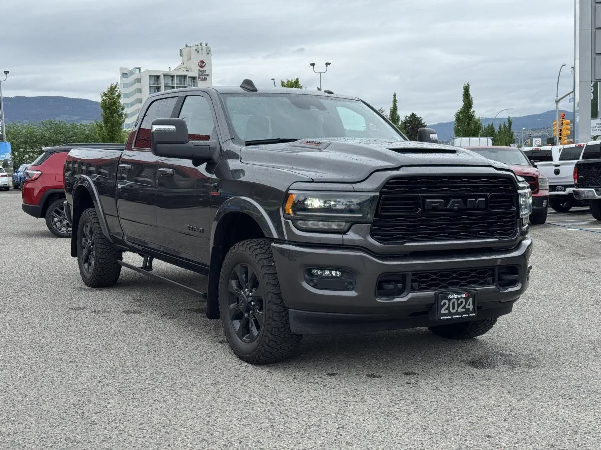 Used 2024 Grey RAM Limited image 4