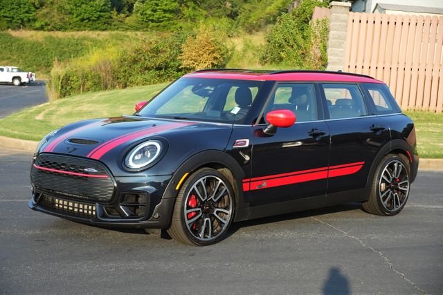 Used 2022 Black MINI Clubman image 3